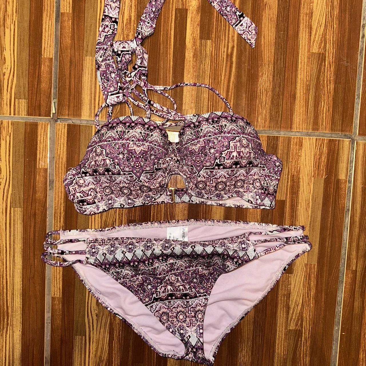 Ambrielle Push up pink swimsuit top is Small