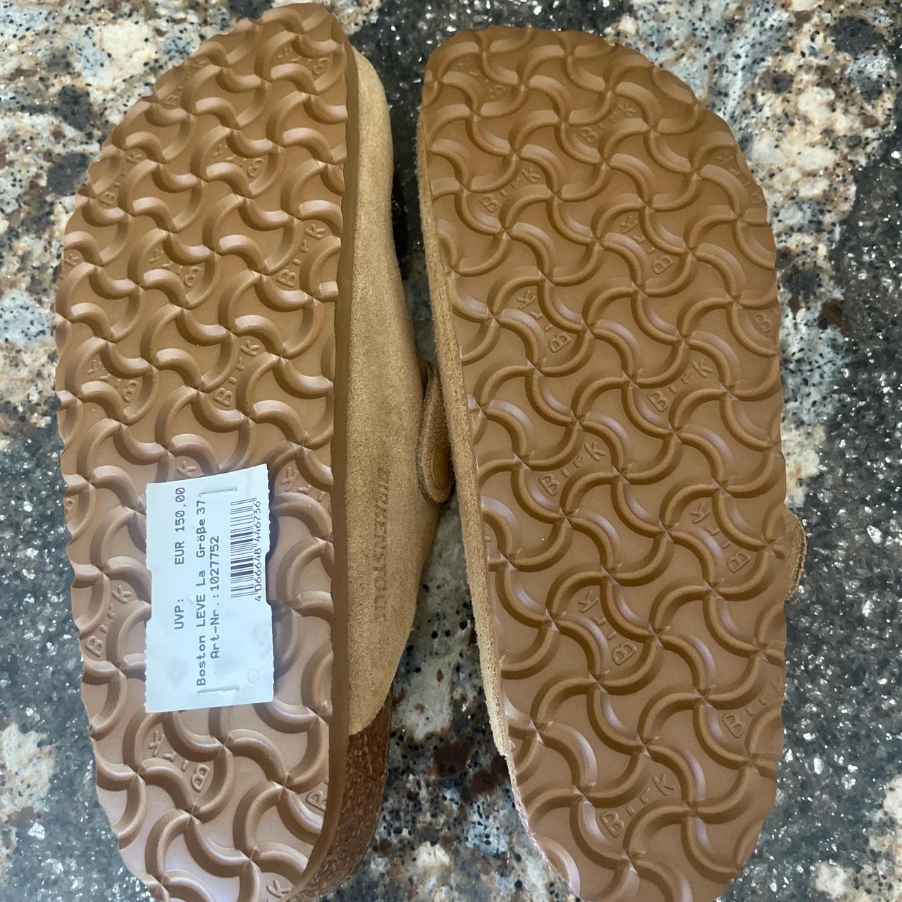 size 37 EURO size US, brand new, great