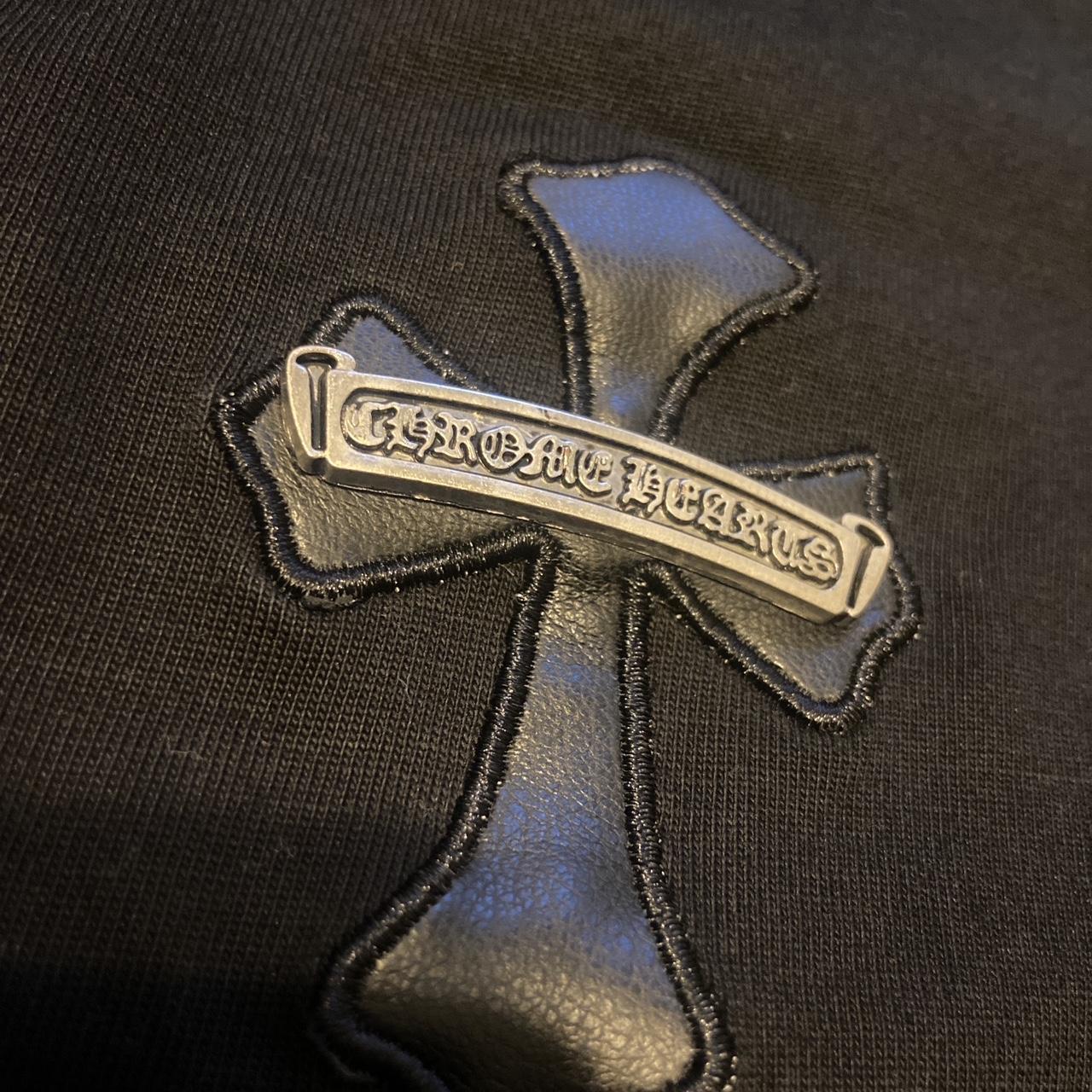 chrome hearts shirt barely worn metal cross on back