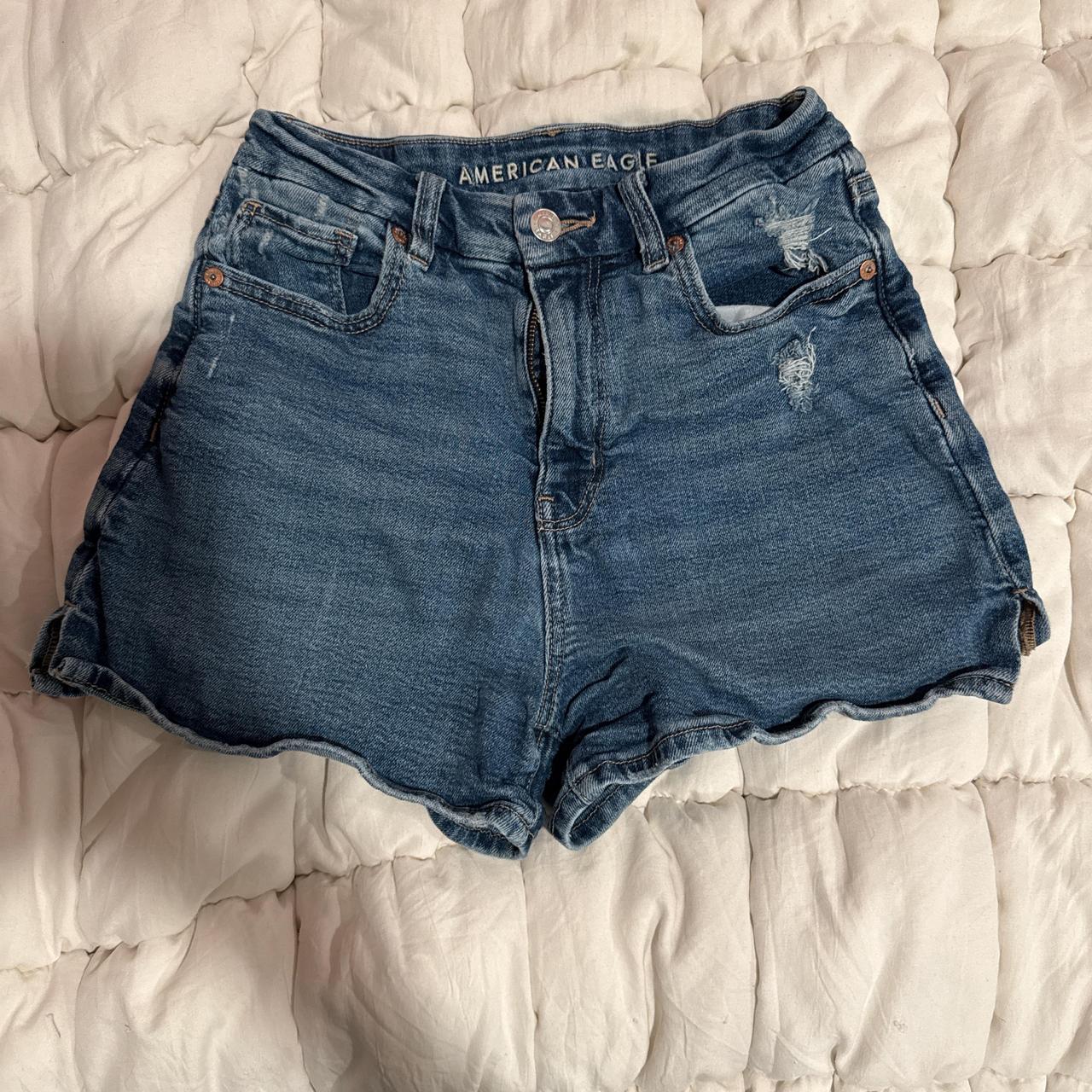 item listed by laylaniip