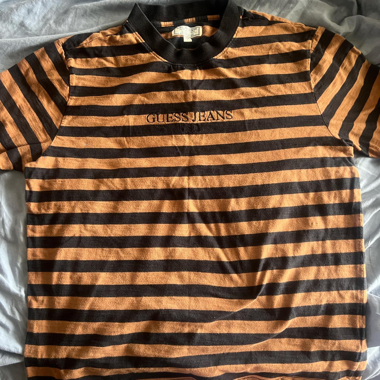 Vintage Guess USA crew T shirt. Black Brown.