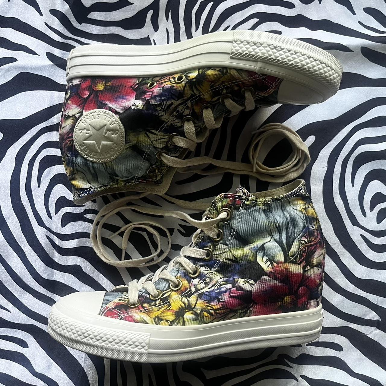 Converse graffiti high top hotsell