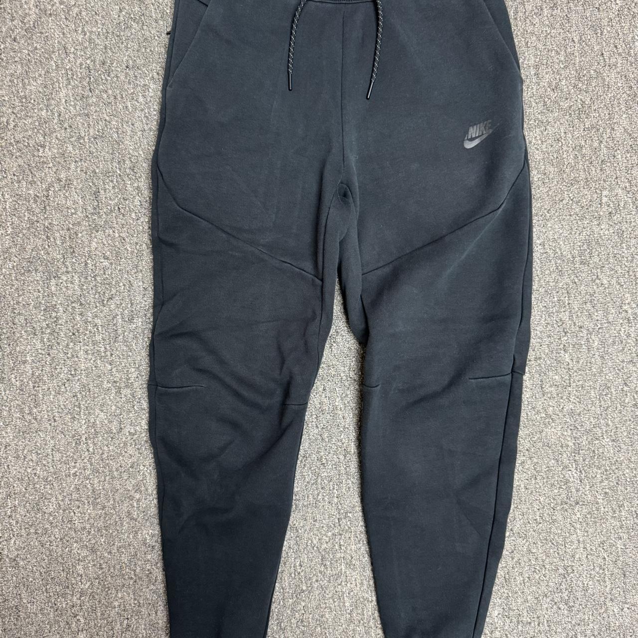 black grey nike joggers