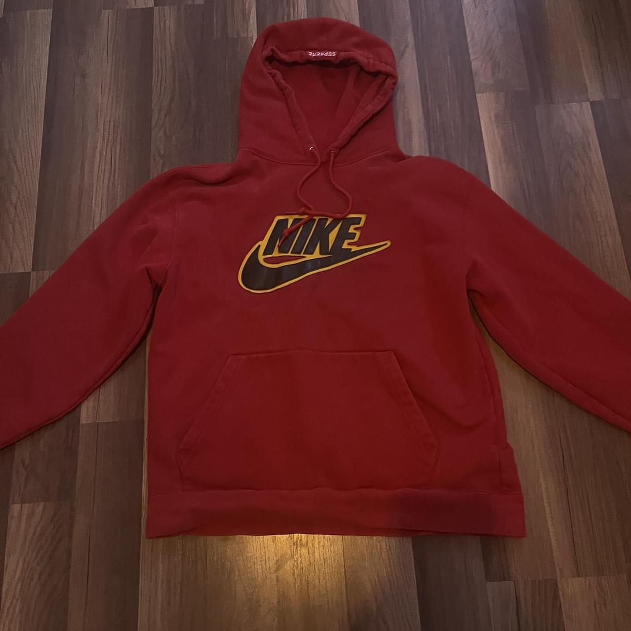 Supreme nike retailer leather applique