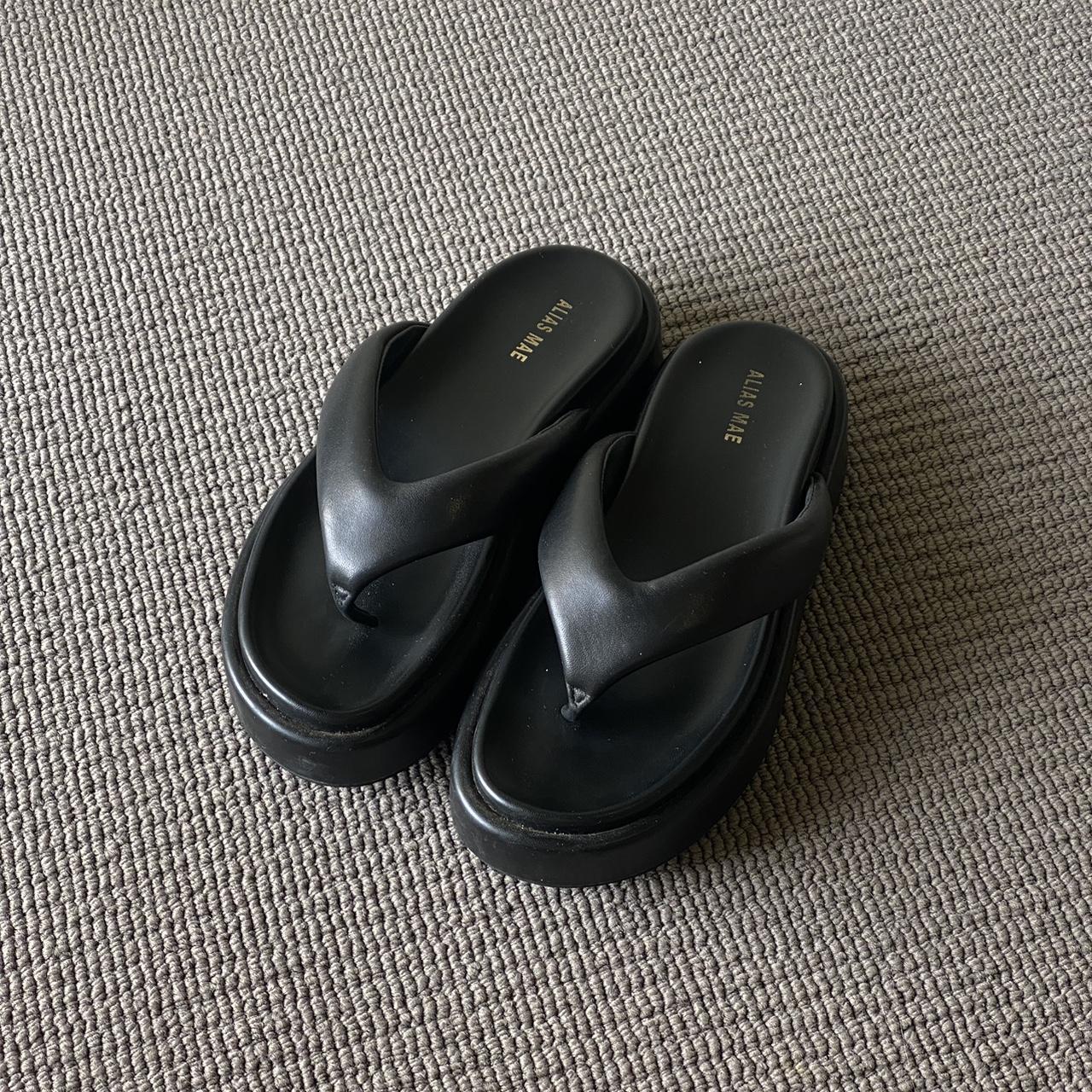 alias mae niki sandals