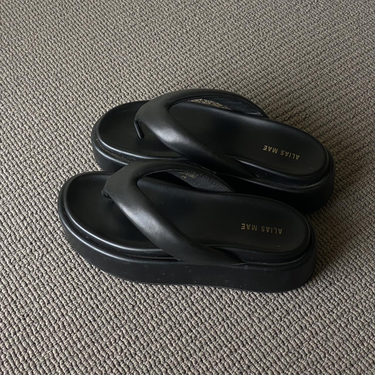 alias mae niki sandals