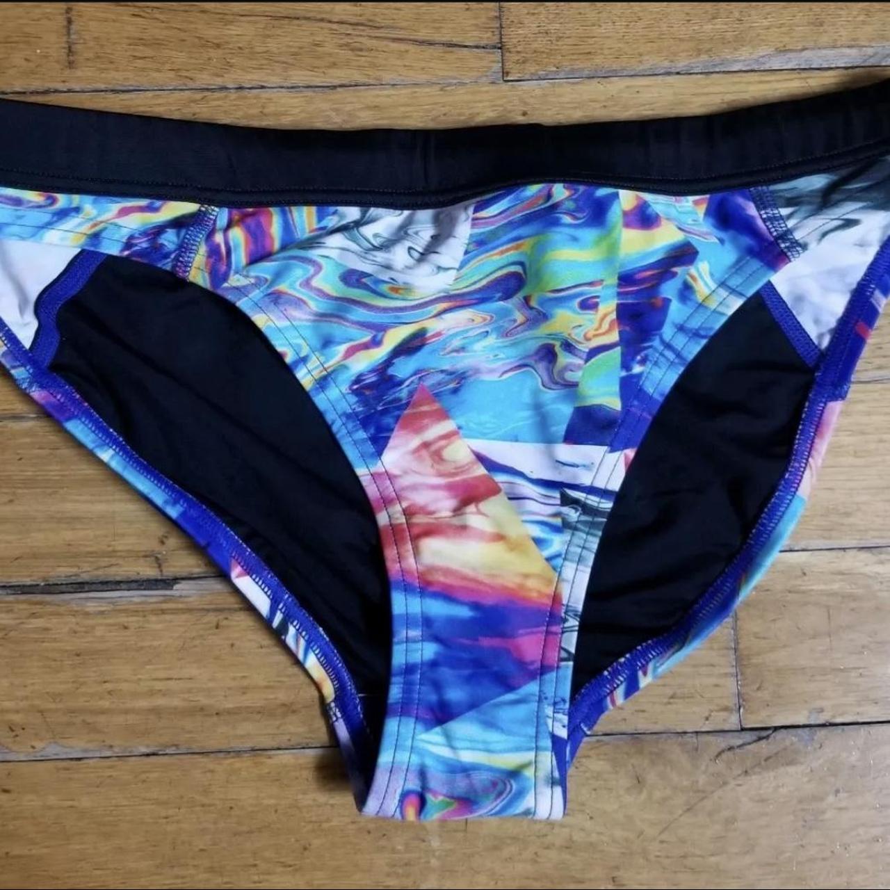 Sweaty Betty Women's multi Bikini-and-tankini-bottoms | Depop