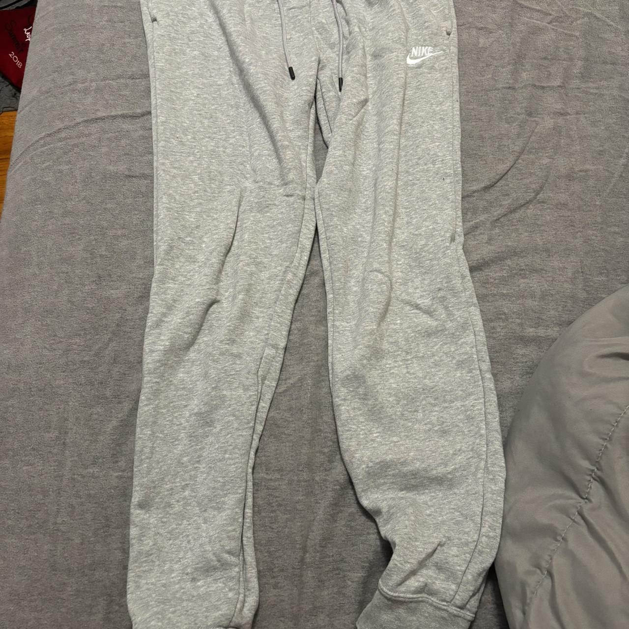mens grey tracksuit bottoms nike