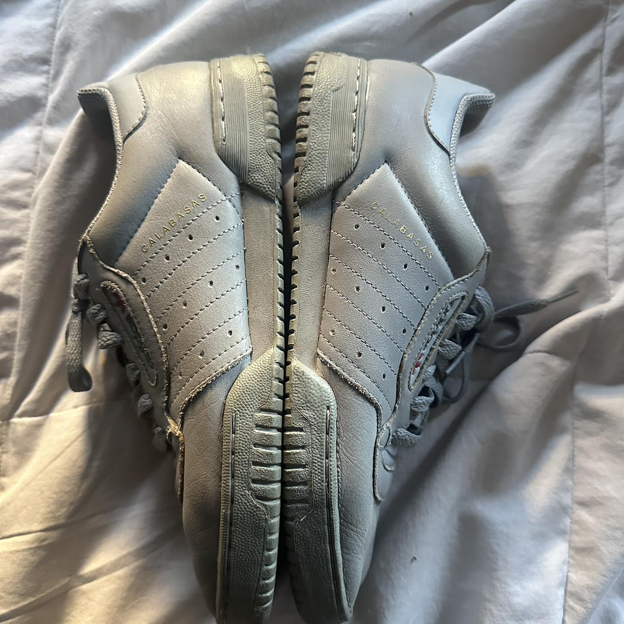 grey yeezy powerphase