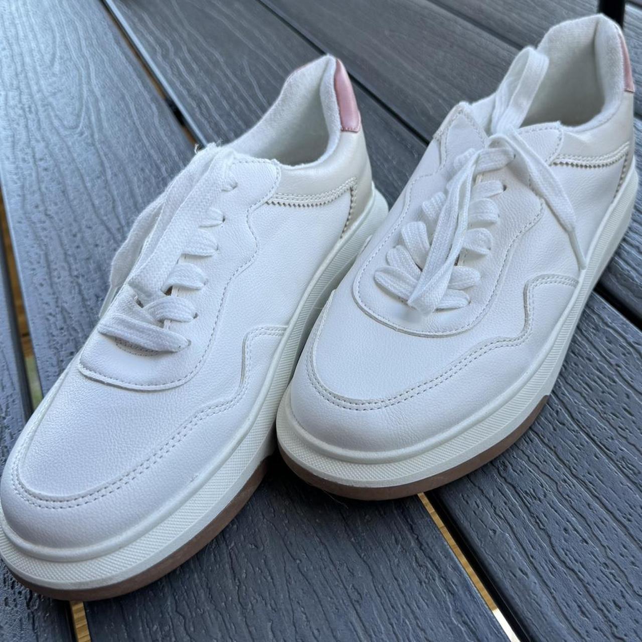 item listed by itsedenoliviaa
