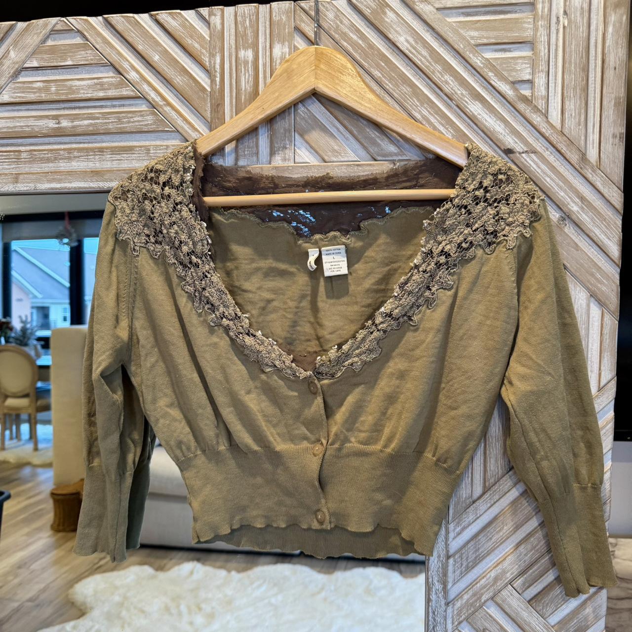 item listed by itsedenoliviaa