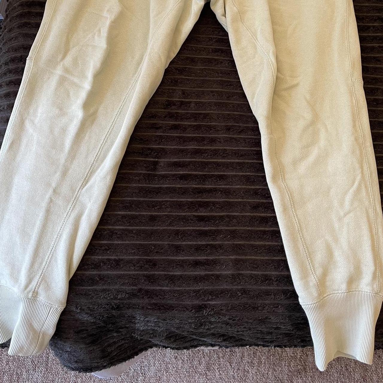 mens nike green joggers