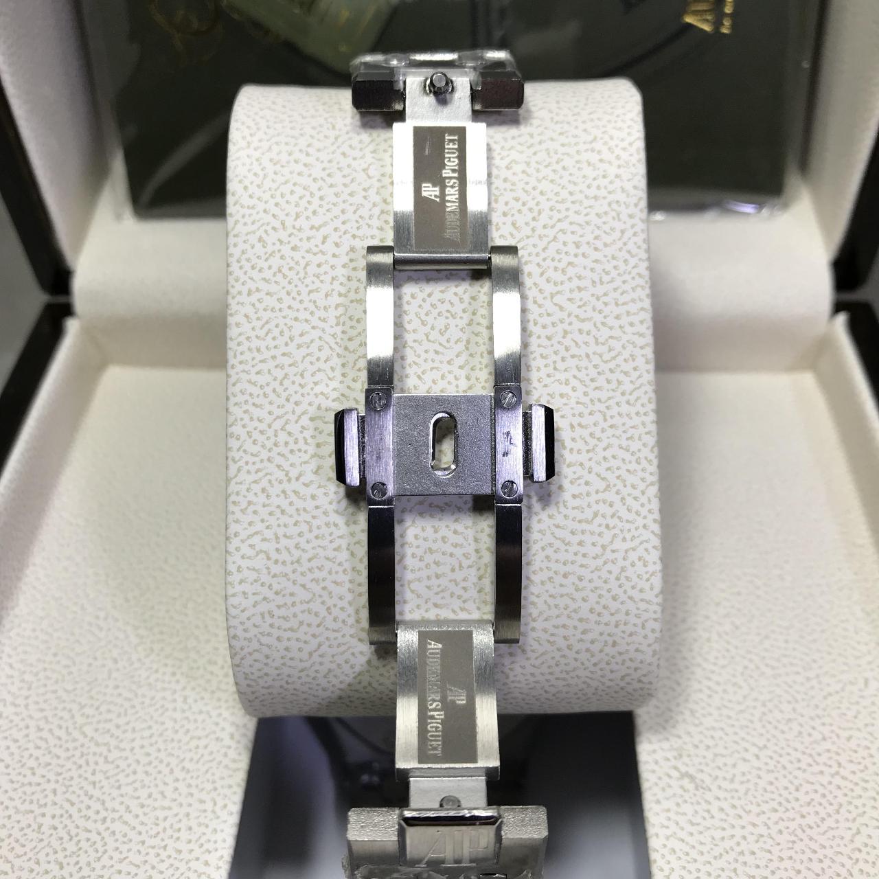 AP Audemars Piguet Royal Oak in stainless steel with... Depop