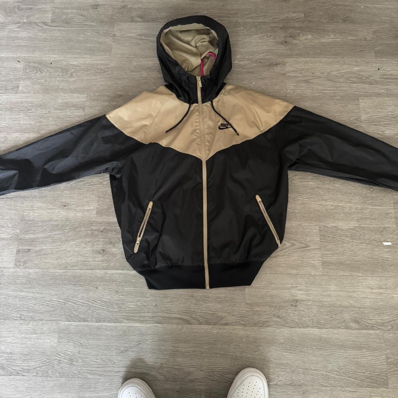 nike tan windbreaker