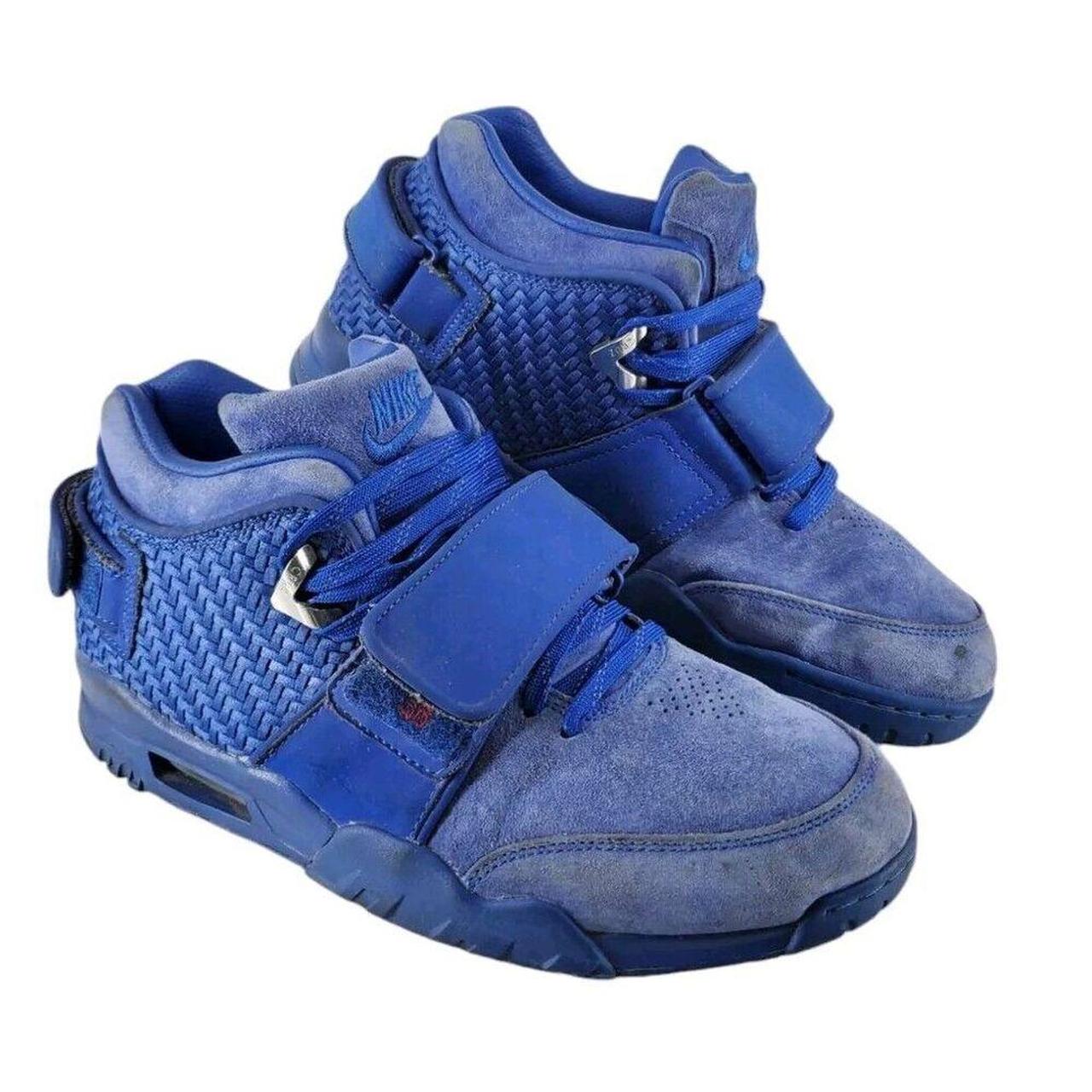 victor cruz nike trainers