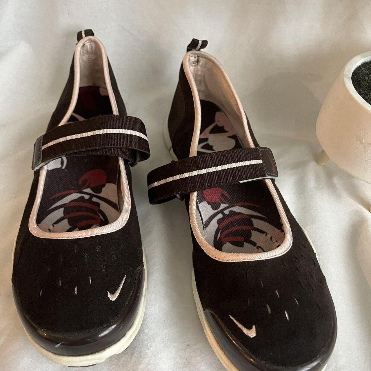 mary jane trainers nike