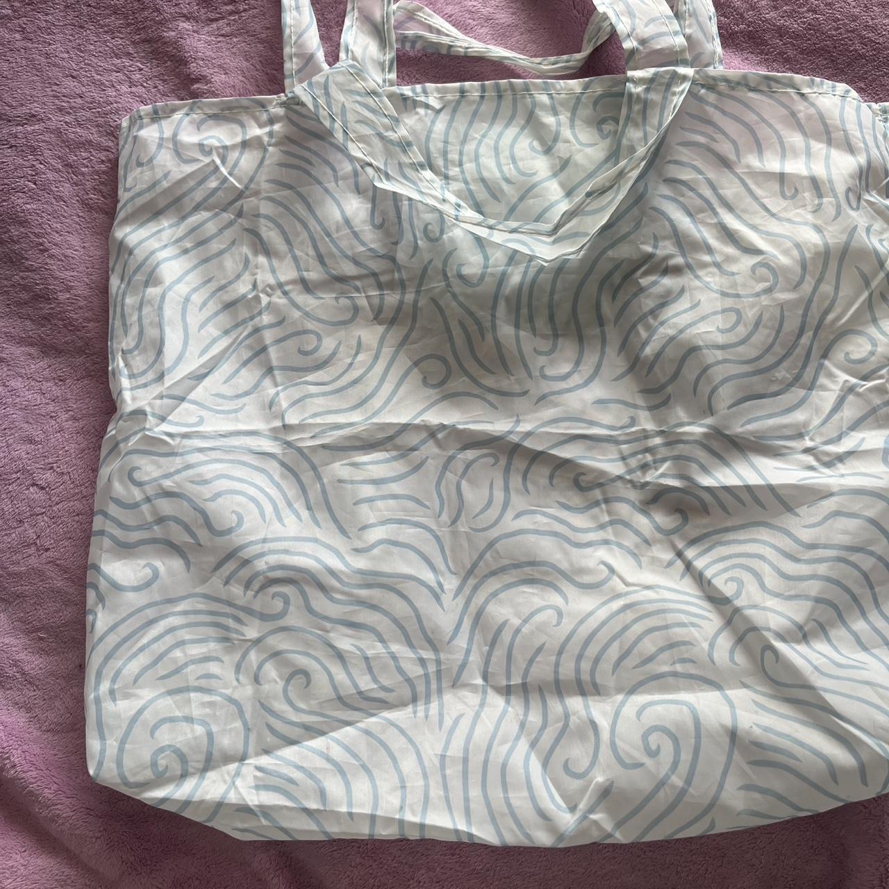 item listed by valerieelilac
