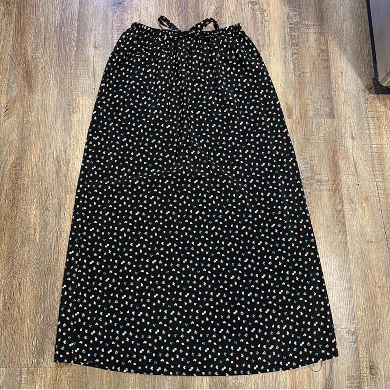 item listed by full_of_life_vintage