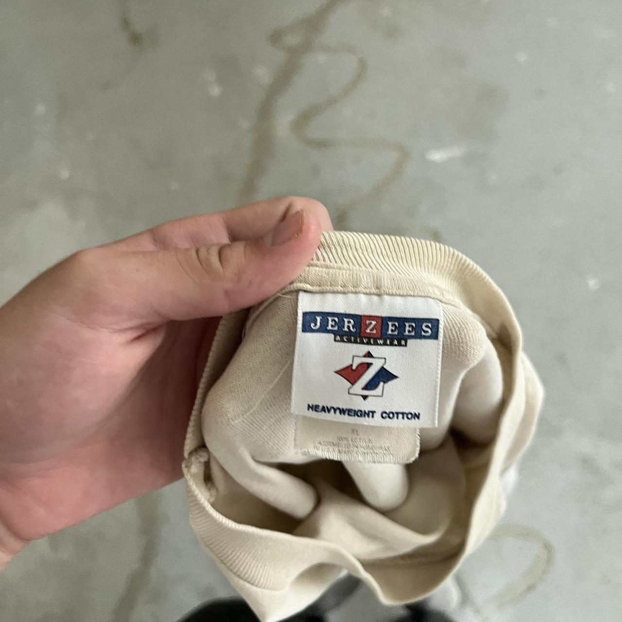 Super cool crème color jerzees tag size XL super... - Depop