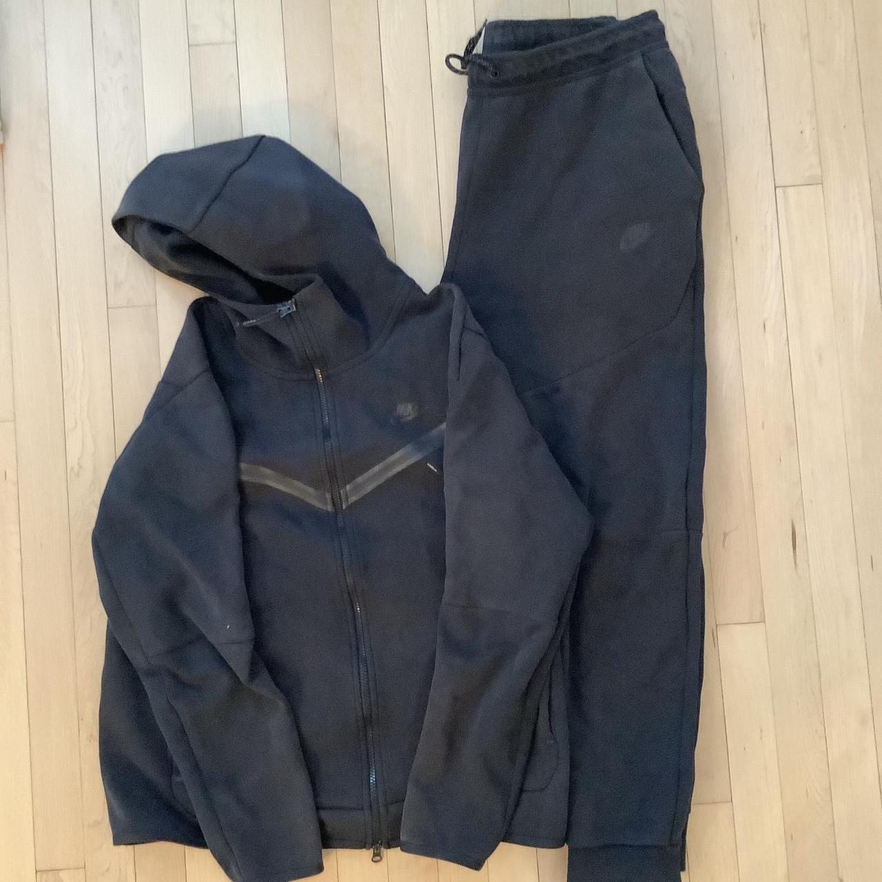 nike all black sweatsuit