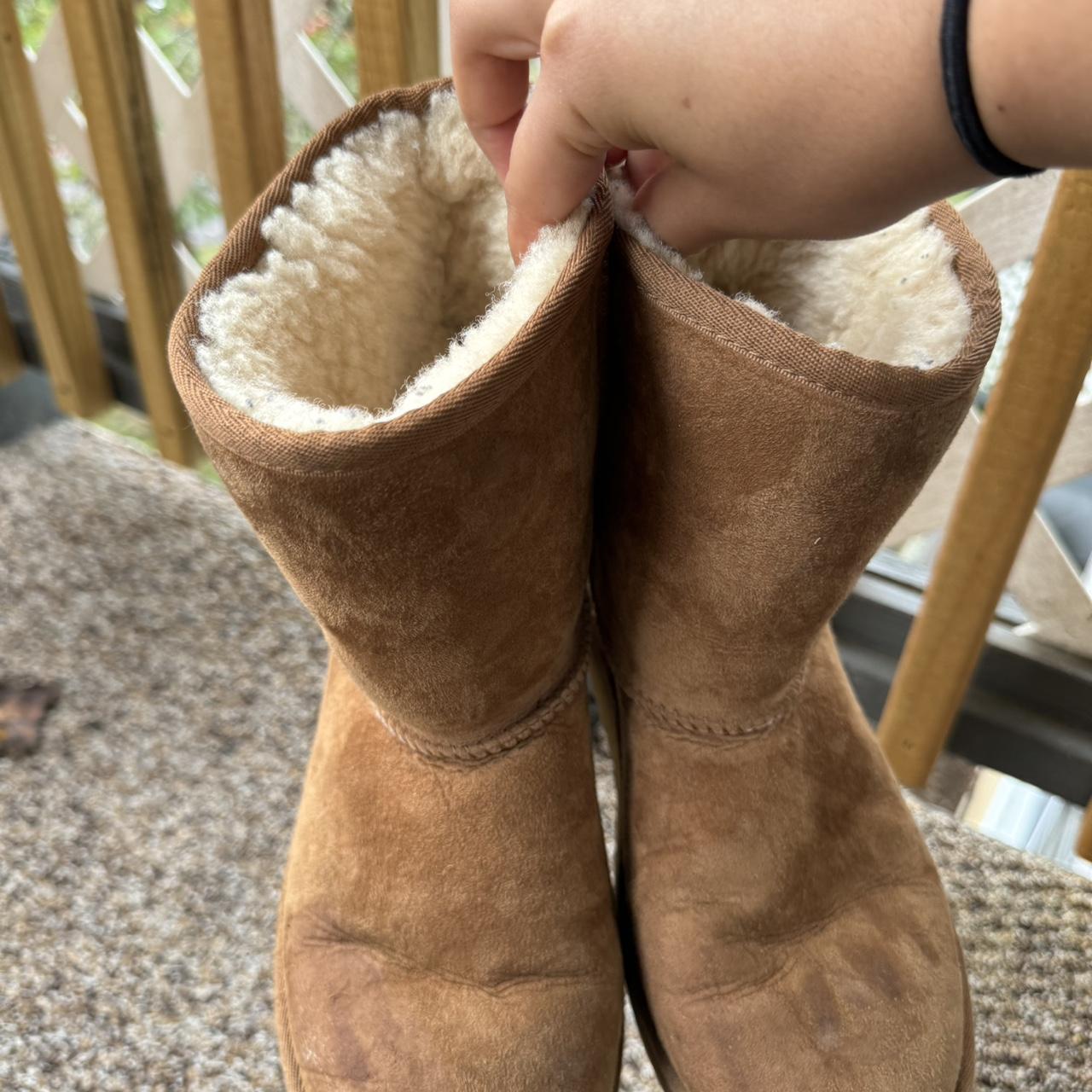 Ugg selling boots size 5