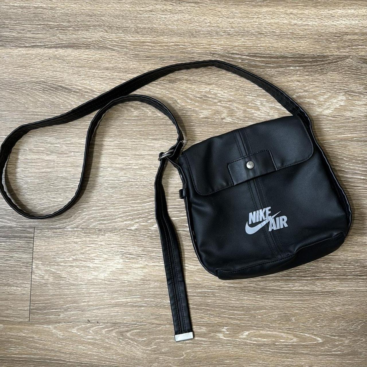 Nike bag-y2k - Depop