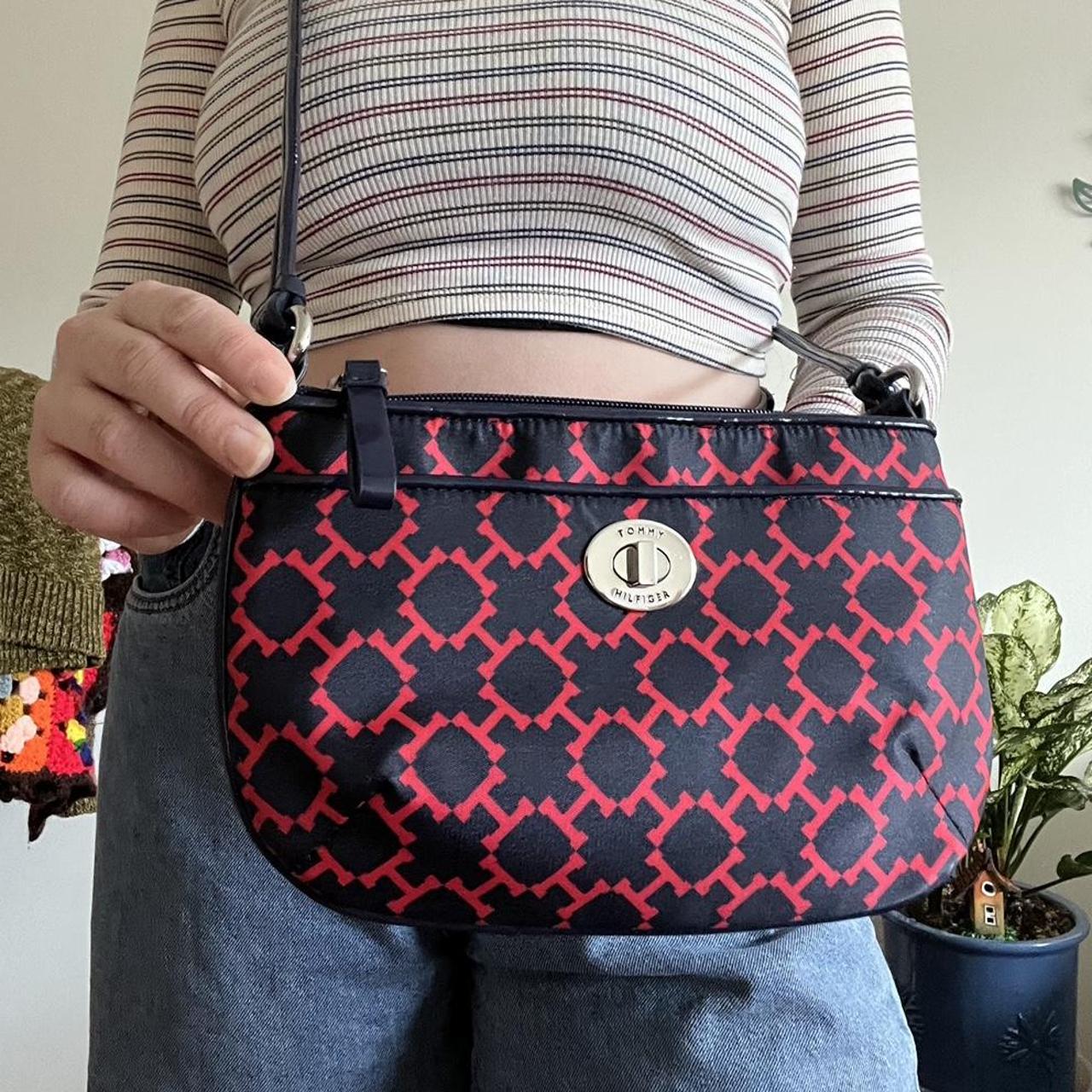 Tommy Hilfiger Women's Navy and Red Bag | Depop