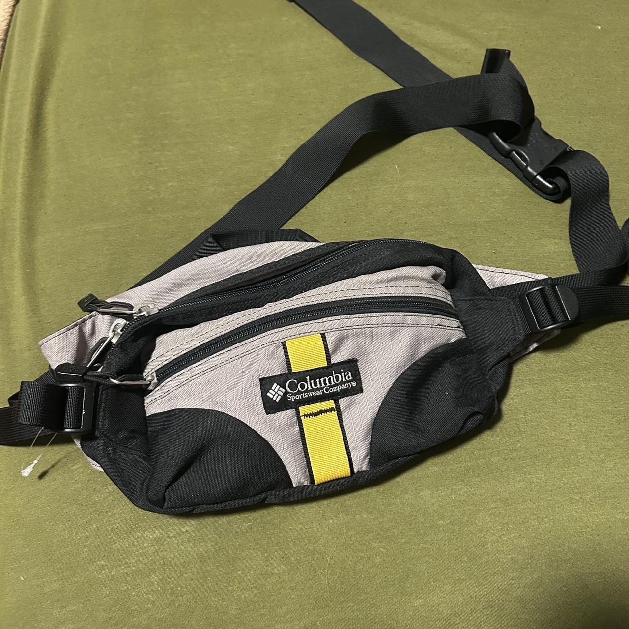 Send Offers! Vintage grey Columbia fanny pack Depop