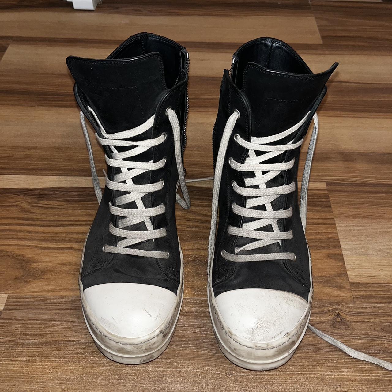item listed by ricardo1993