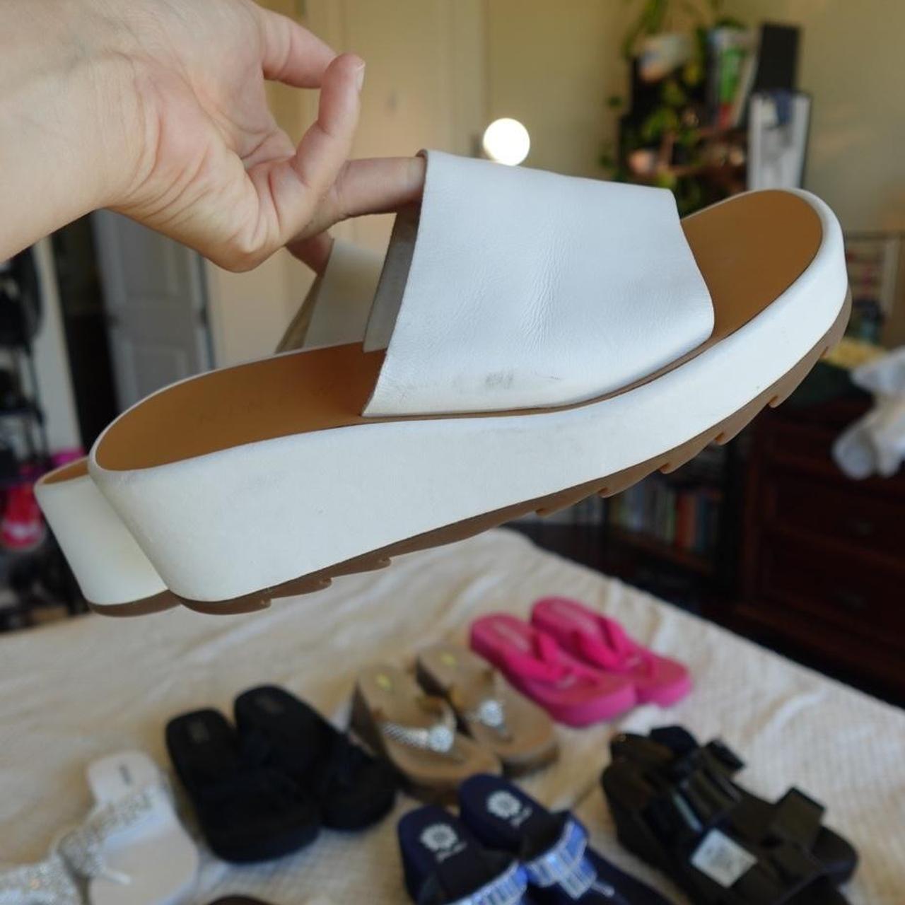 NINE WEST WHITE MULES SIZE 7.5 white leather