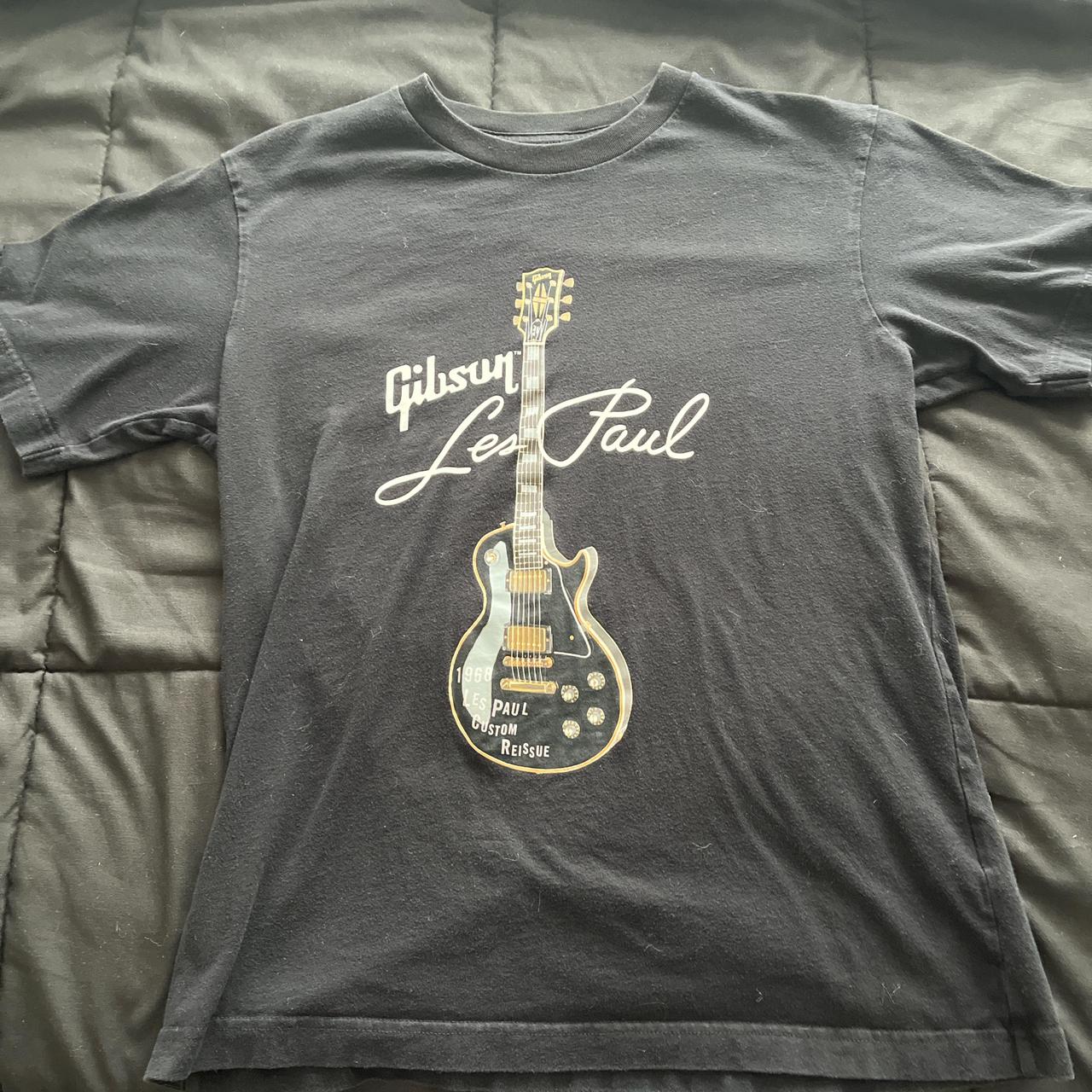 Uniqlo guitar tee