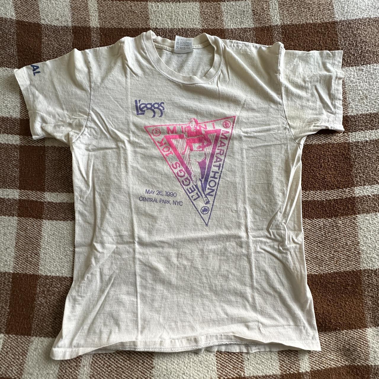 Men's Cream T-shirt | Depop