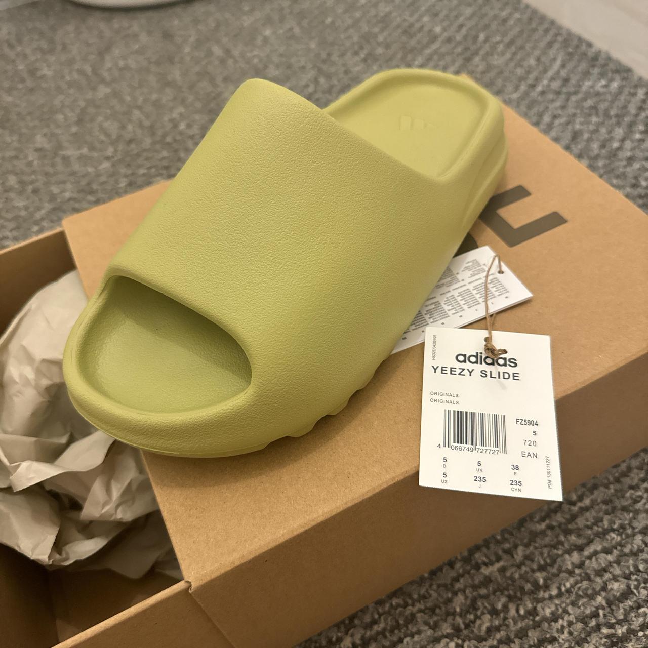 Too Big Yeezy Slides Yeezy Fit Size Yeezy Slides OG Bone