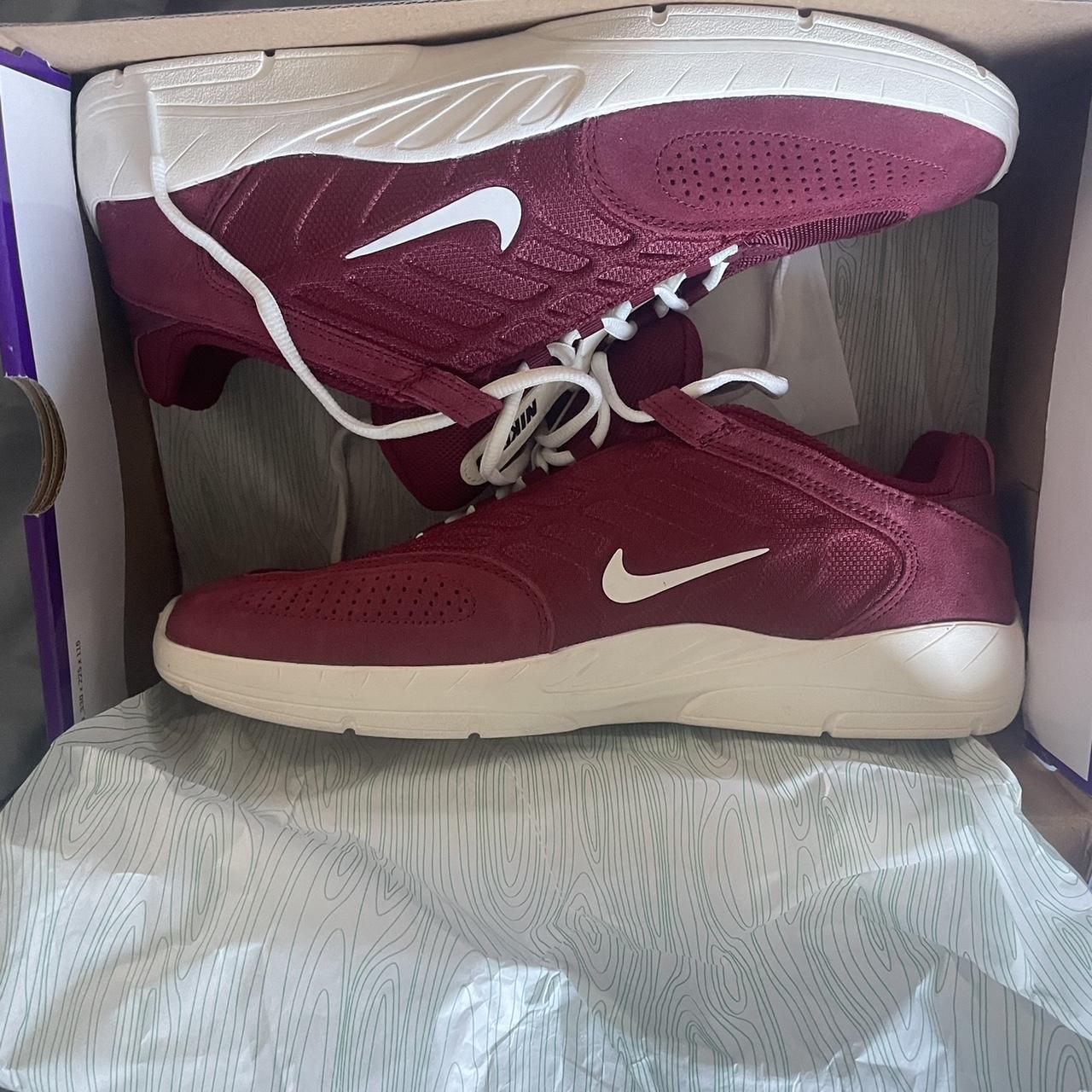 Burgundy nike slippers hotsell