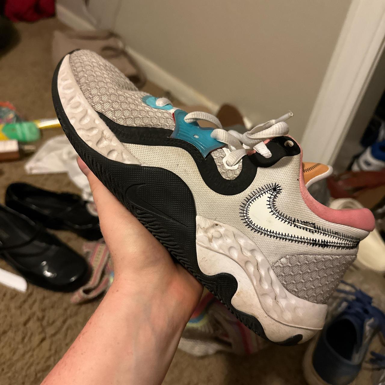 lola bunny shoes nike