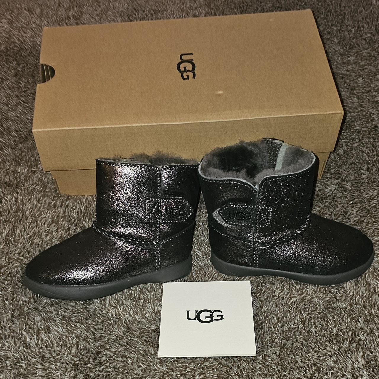 item listed by itsjusteliii