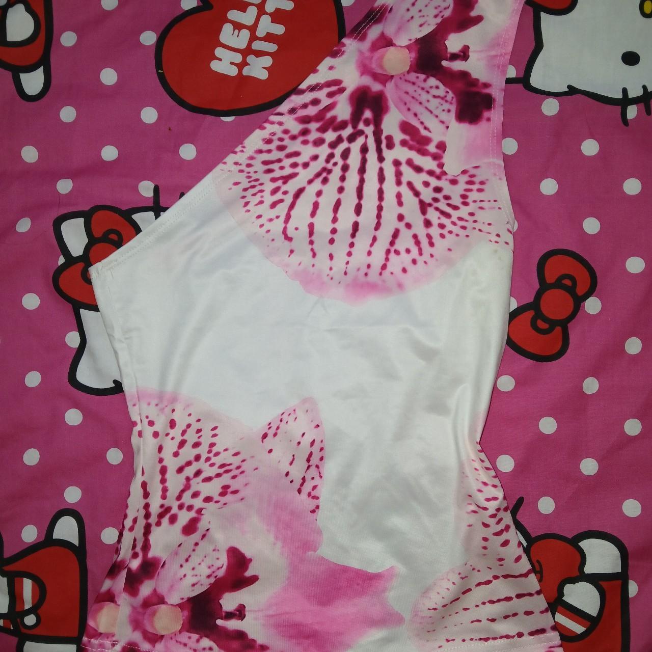 item listed by leyanni
