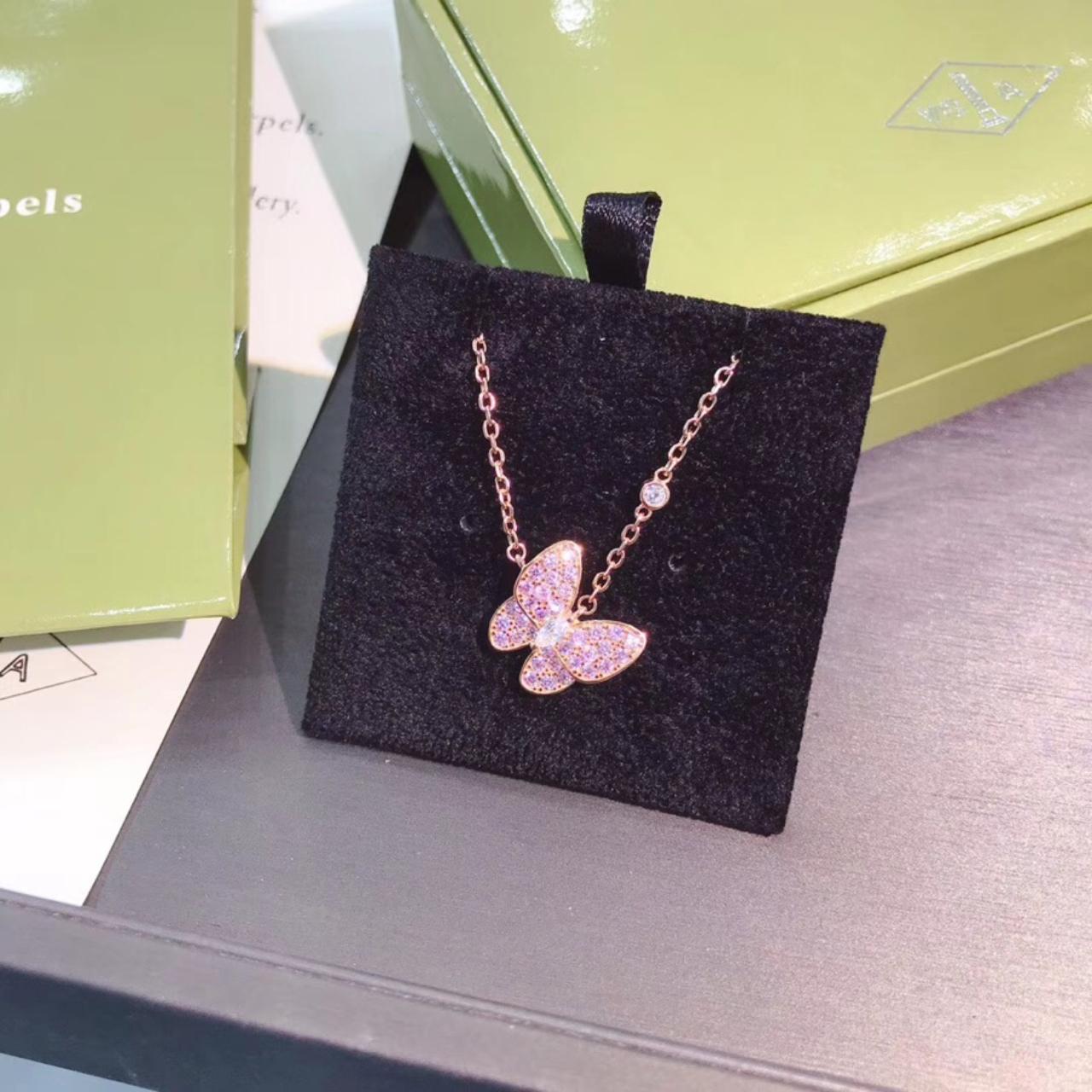 Van Cleef Arpels pink diamond