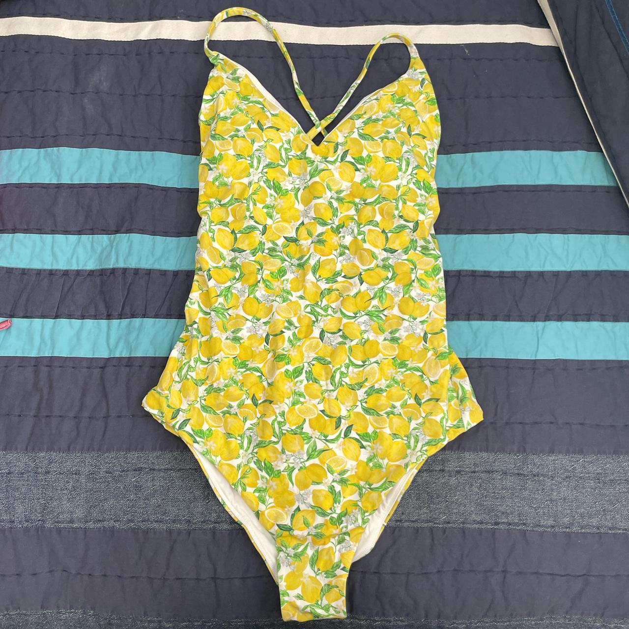 Lemon print Lululemon one piece swimsuit Only worn