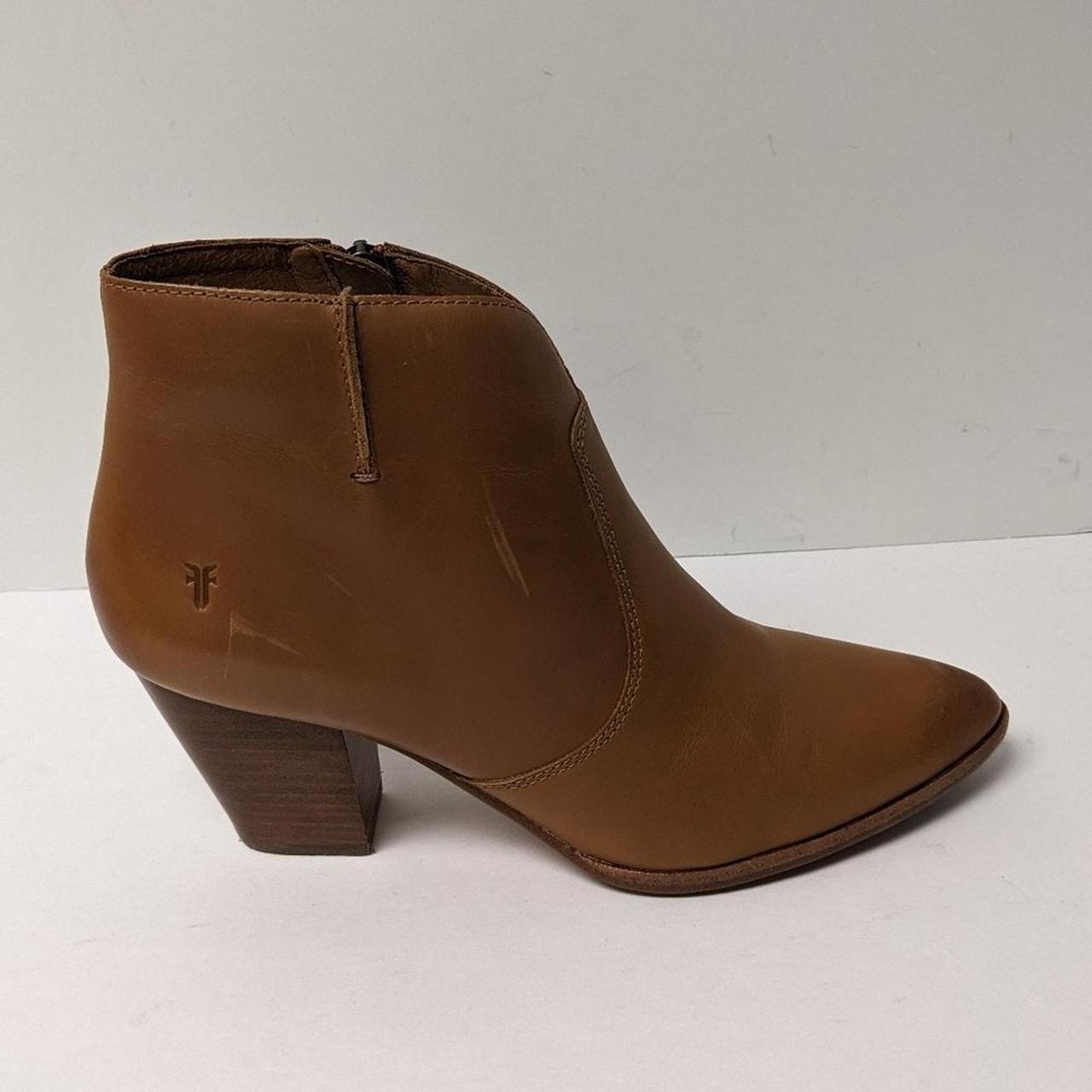 Frye Jennifer ankle boots for women in good. Depop