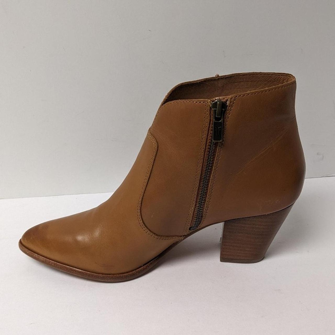 Frye Jennifer ankle boots for women in good. Depop