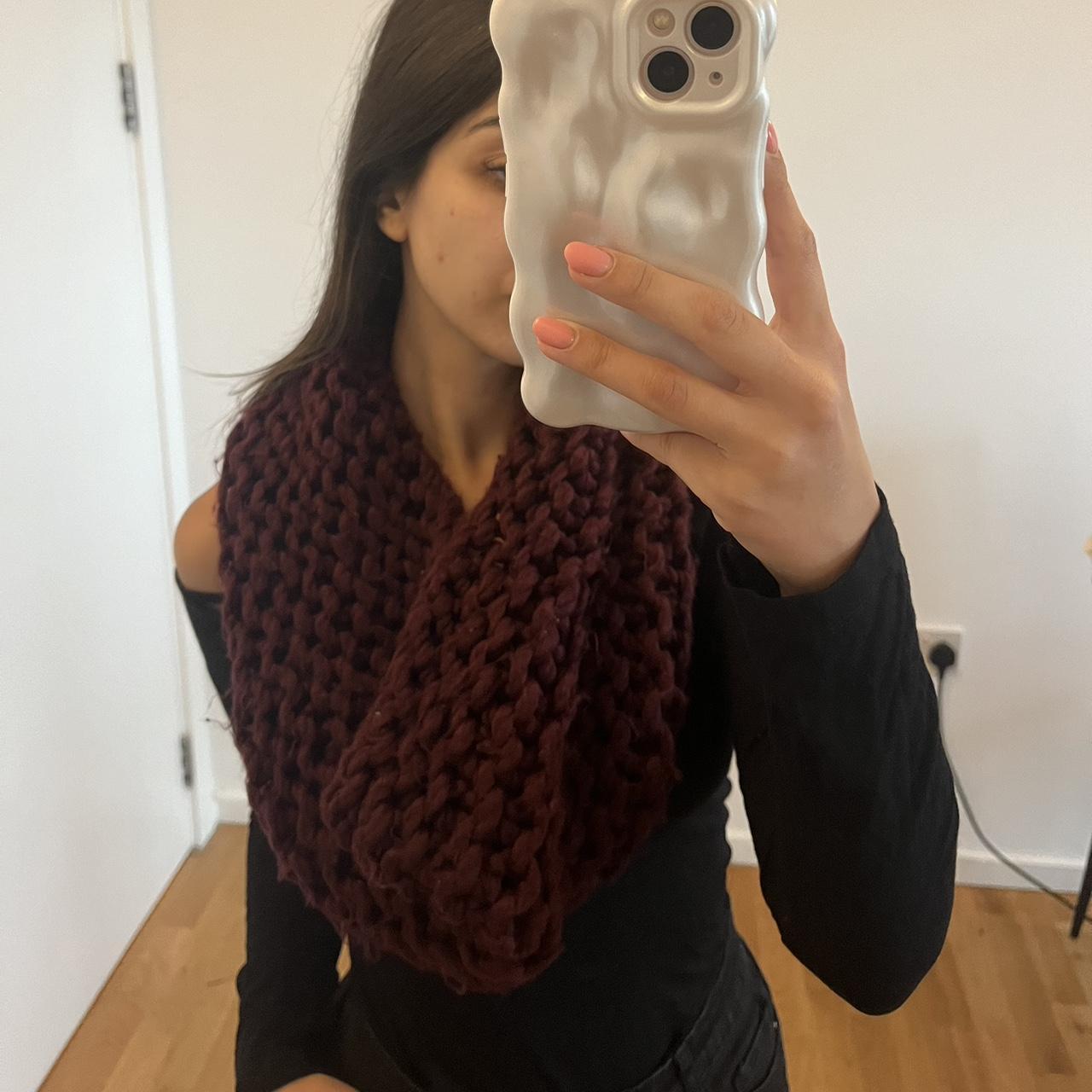 Hollister burgundy infinity knit scarf perfect for. Depop