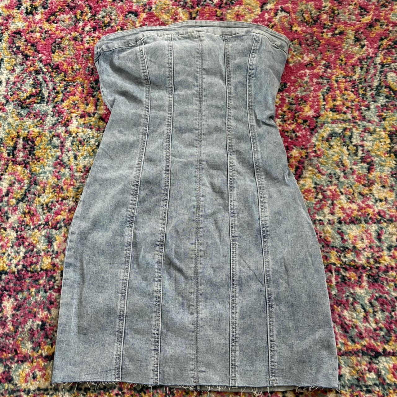 item listed by pinkslushy