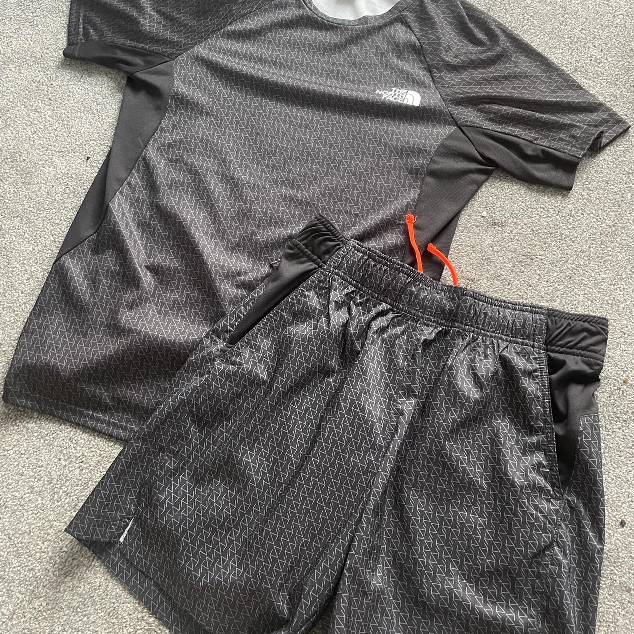 the north face performance t-shirt shorts Depop