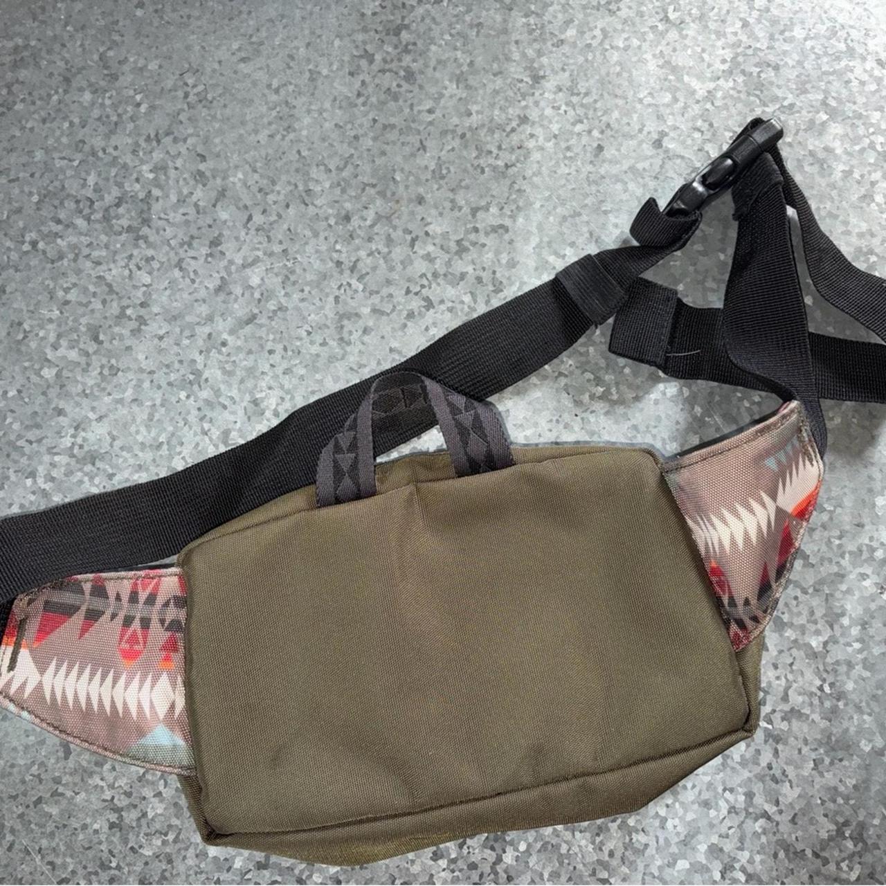 Pendleton Women's Bag - Green/Grey – Pendleton Fa… - image 3