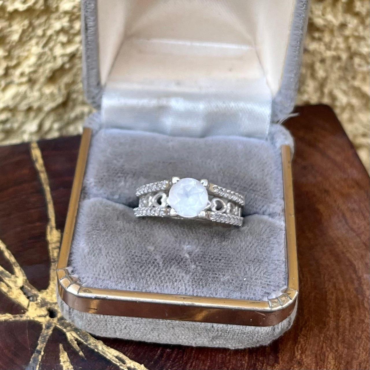 item listed by kerrisvintage