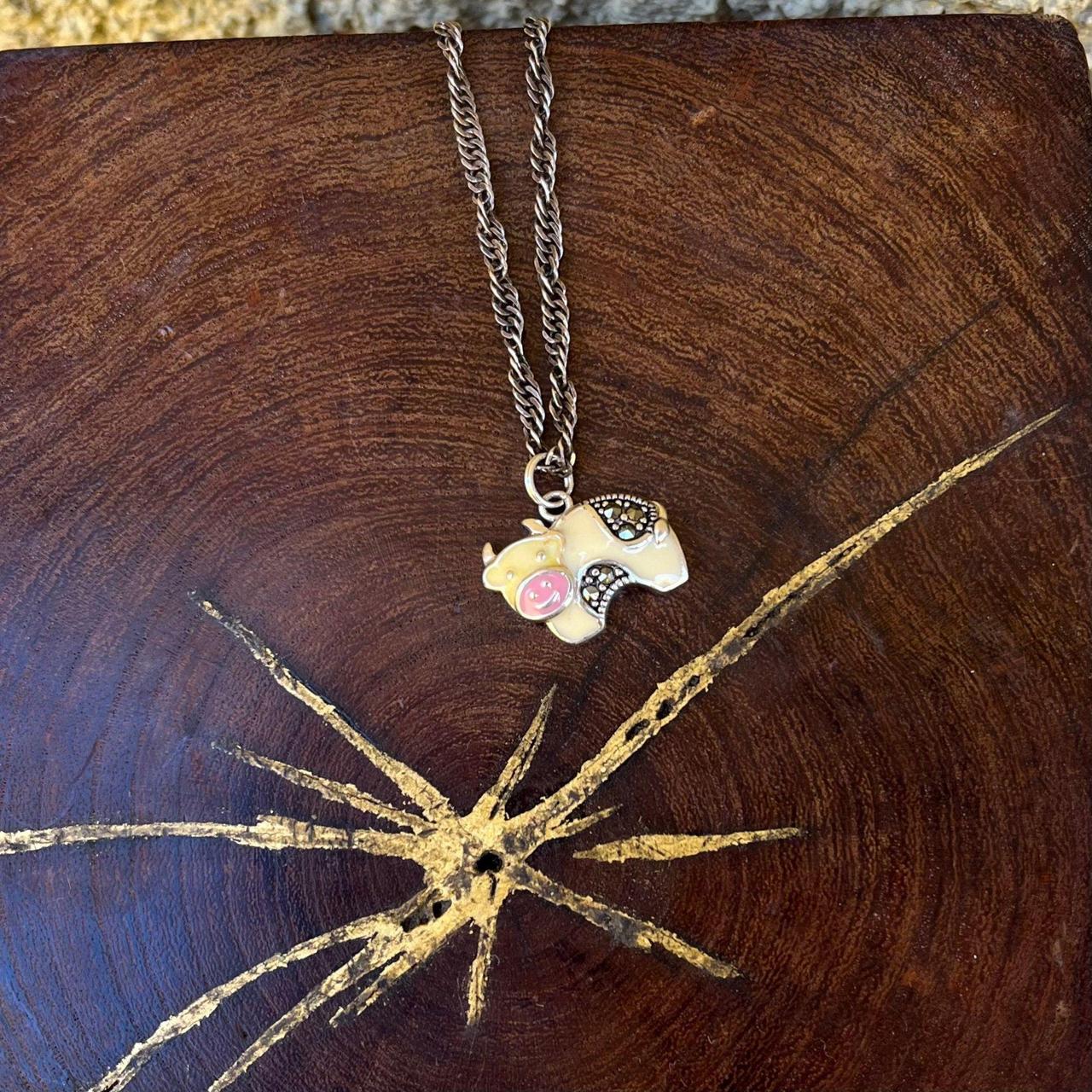 item listed by kerrisvintage