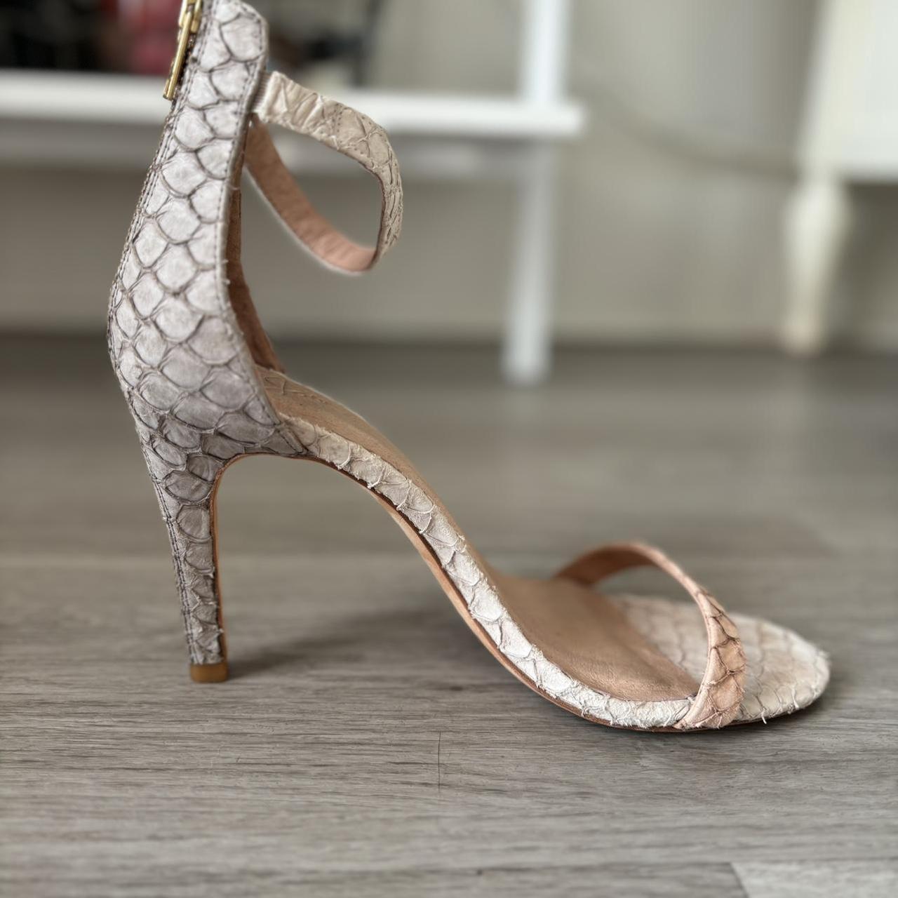 Pink shops snakeskin pumps