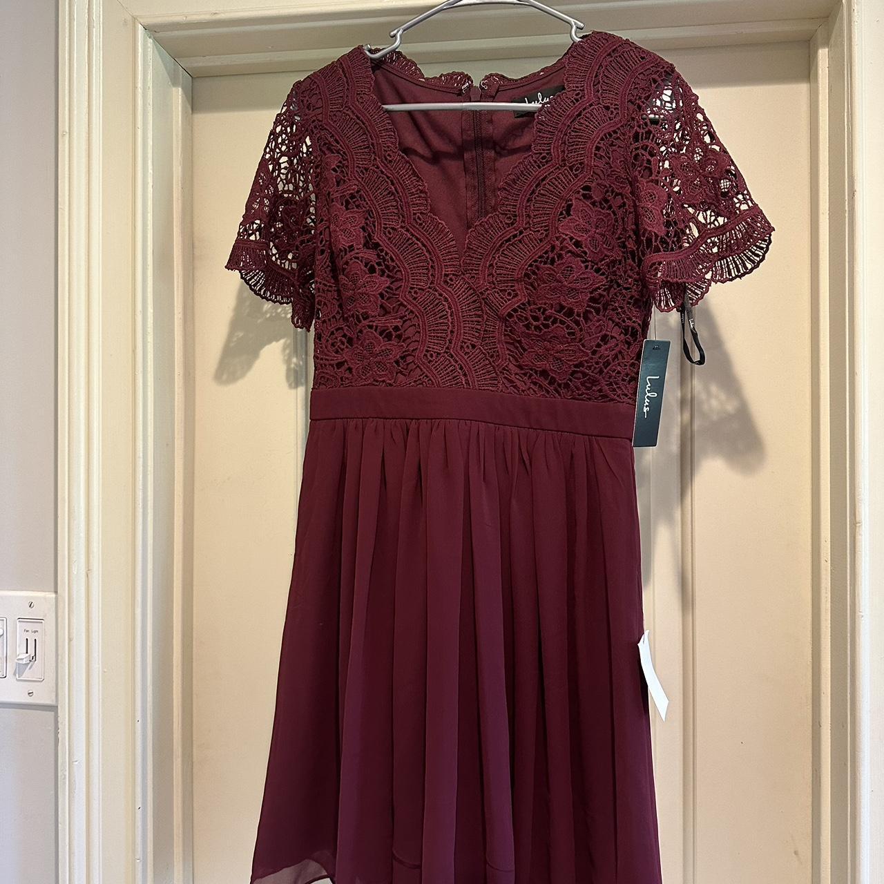 Lulu’s Size S NWT Burgundy and red lace dress with