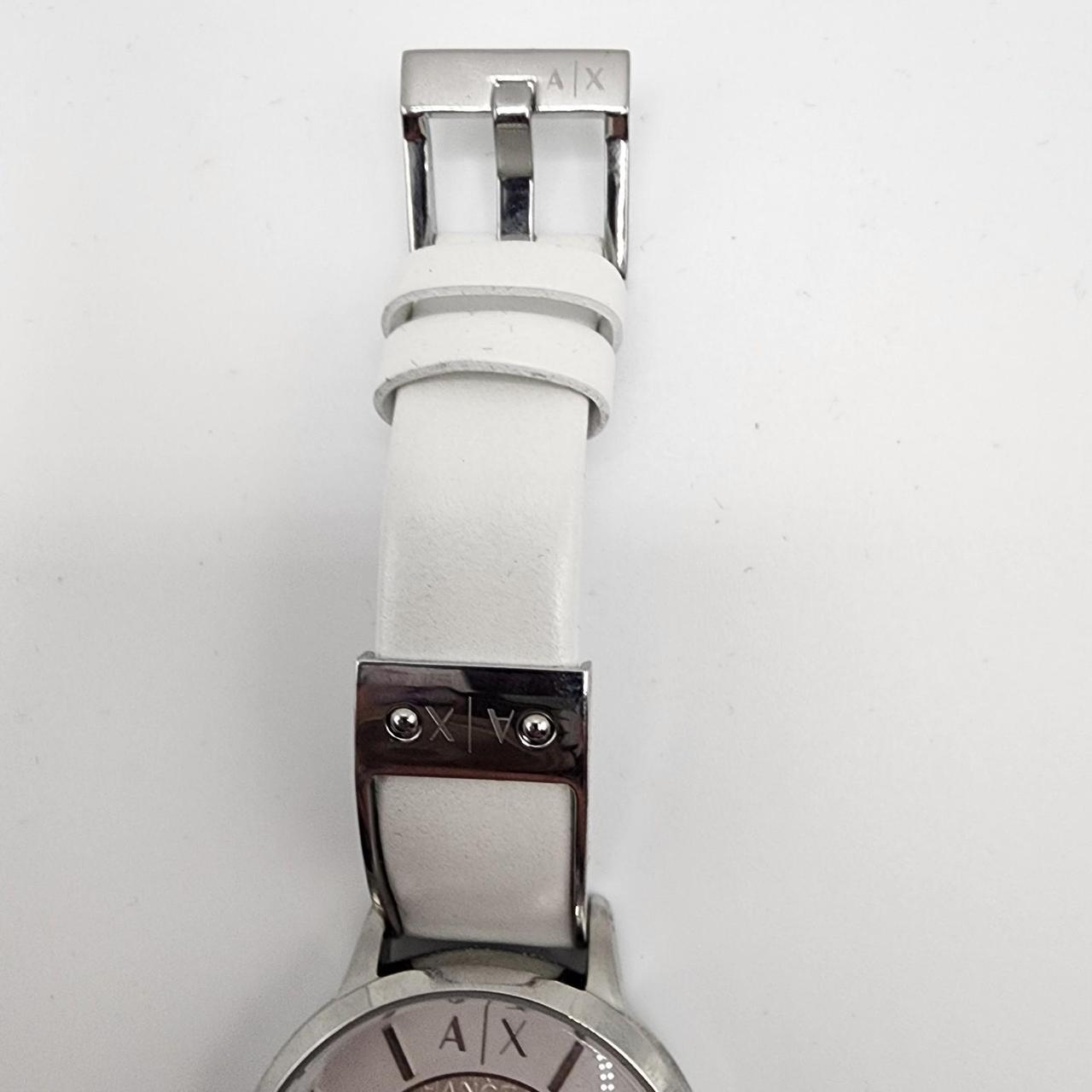 Elevate your style with this stunning Depop